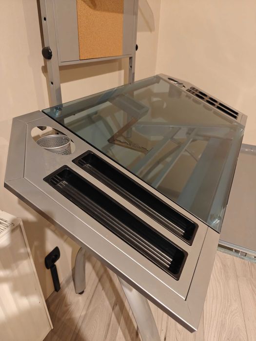 Stół kreślarski biurko do malowania Studio Designs Futura Tower