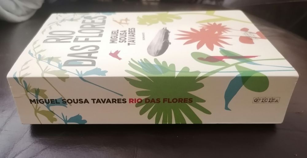Livro  Rio das Flores