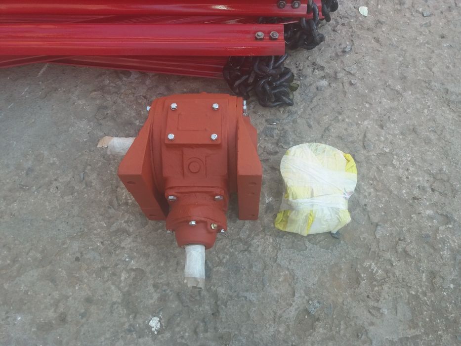 Продам редуктора угловие 1-2. (Коса, Фреза)