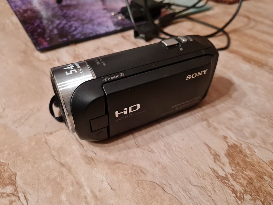 Kamera sony HDR-CX240