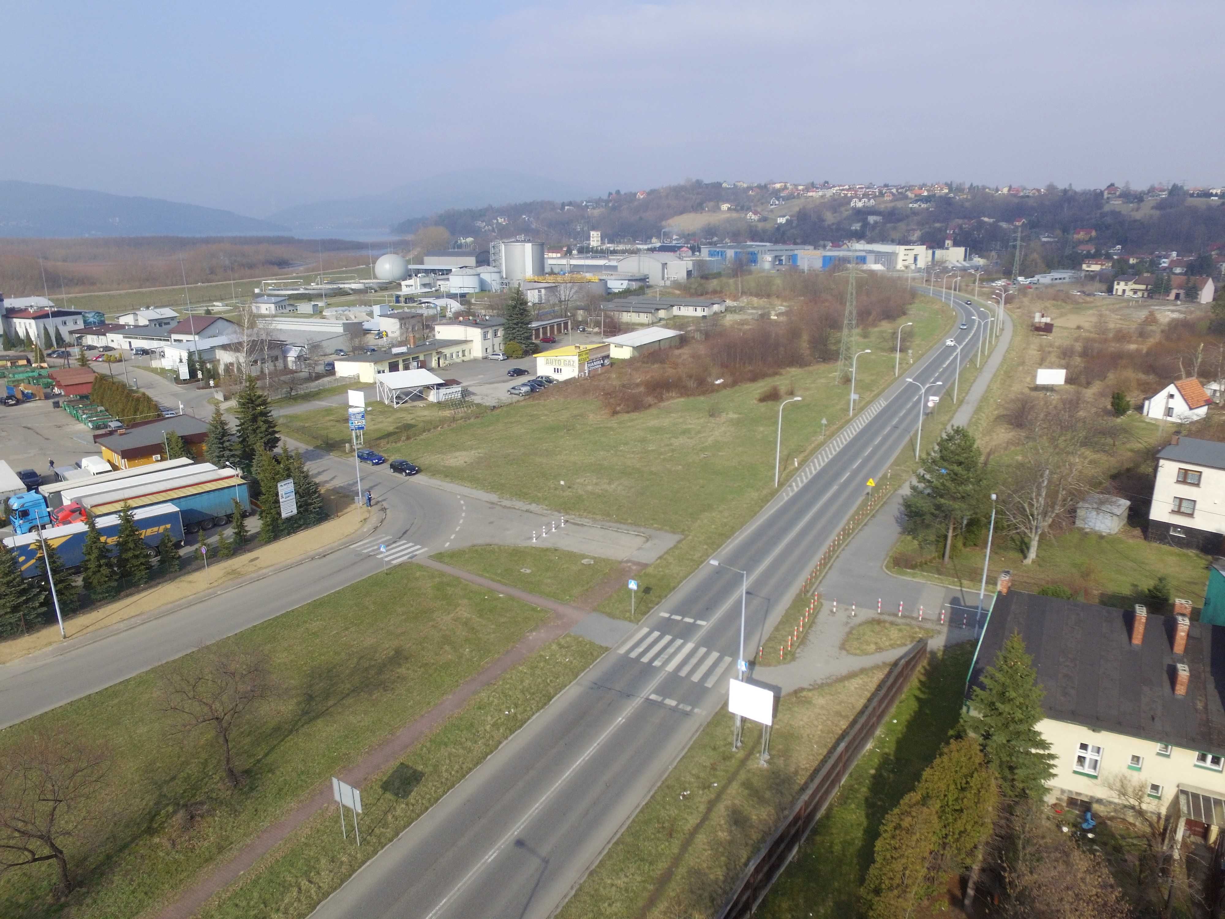 Do wynajęcia teren w centrum przy obwodnicy, parking