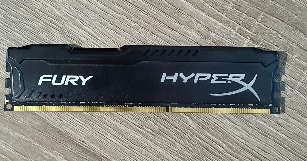 Оперативна пам'ять Kingston Fury ddr3 8gb 1600мгц