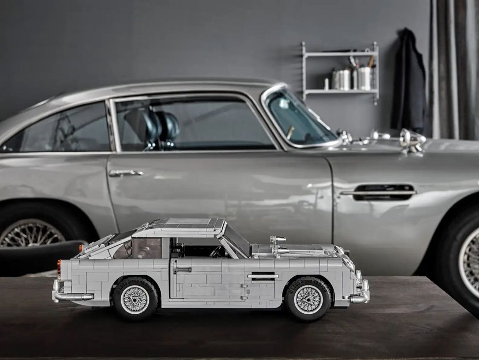 Конструктор Creator – Aston Martin DB5 1/1 з LEGO