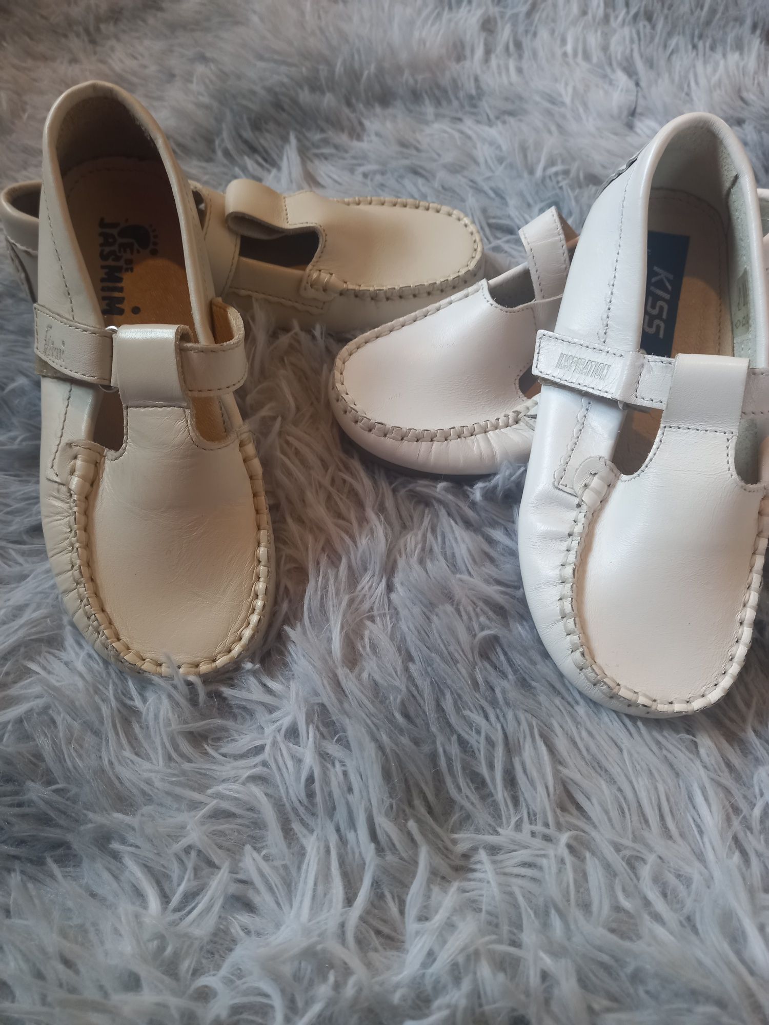 Шкіряні туфельки туфлі черевики кросівки макасіни білі для двійнят