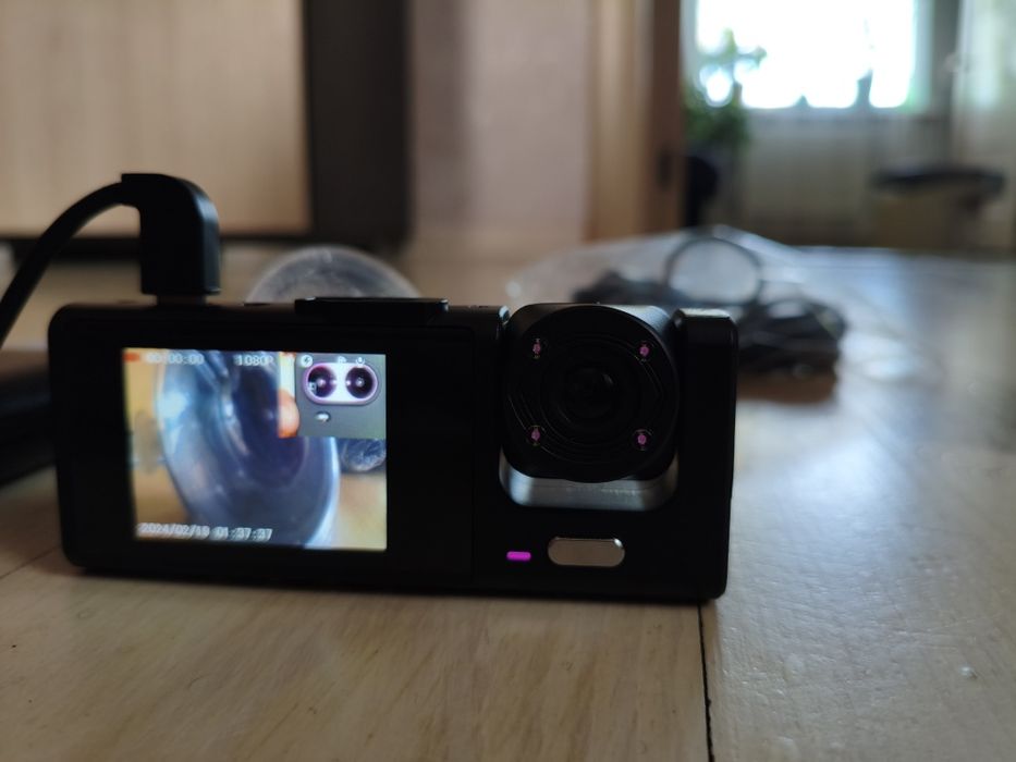 Новый Автомобильный Видеорегистратор 2 камеры