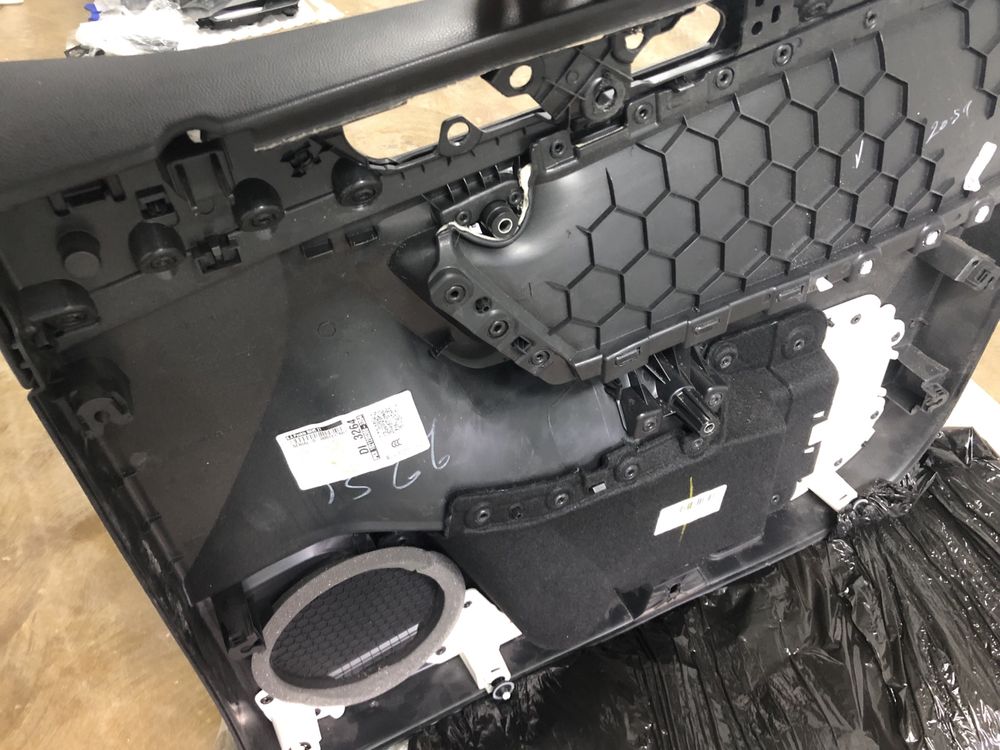 Карта двери Tiguan Allspace