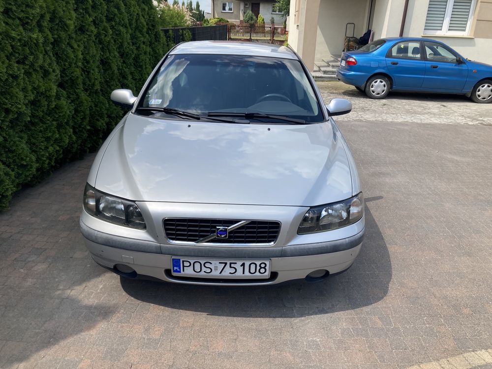 Volvo S60 2.4 benzyna 2001 rok