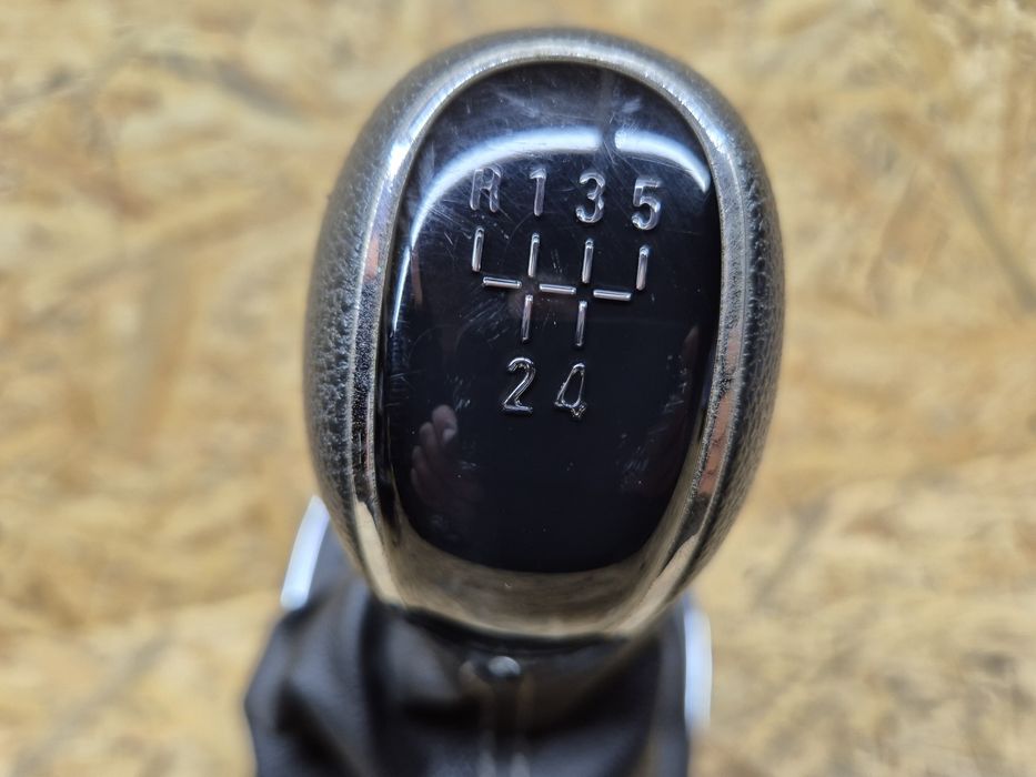 Gałka mieszek wybierak zmiany biegów Opel Mokka  1.6