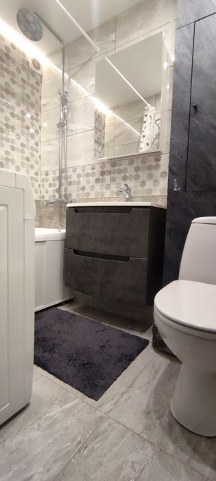 Продам эксклюзивную 2к.кв. Новые дома улучшенка 2балкона