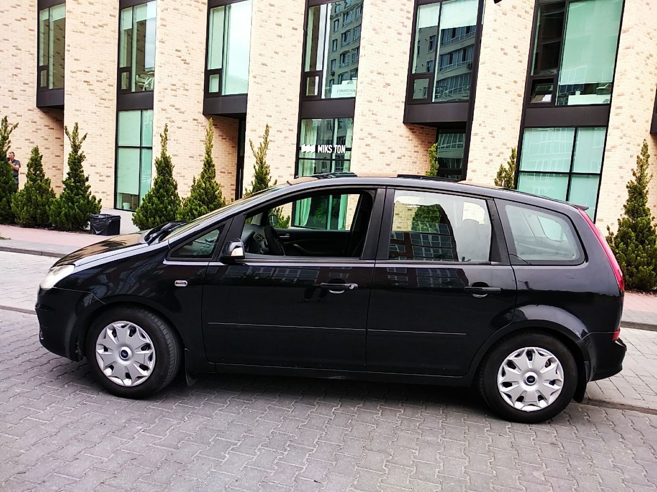 Продам Ford C- Max 2008