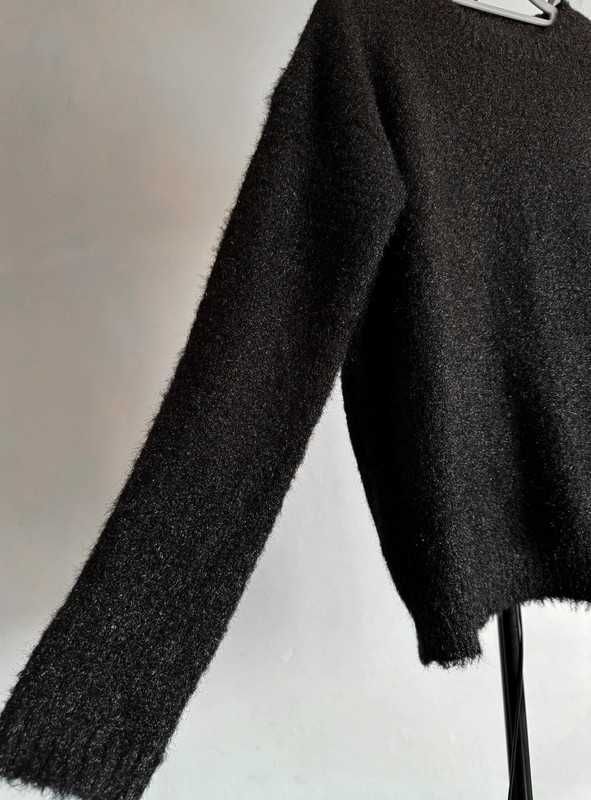 elegancki Sweter m l r.uniwersalny błyszczący przyjemny materiał
