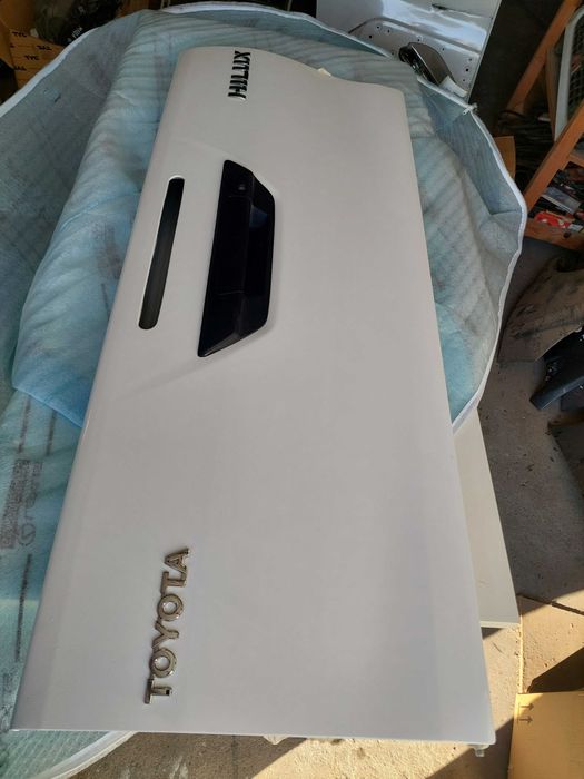 taipal traseiro Toyota hilux