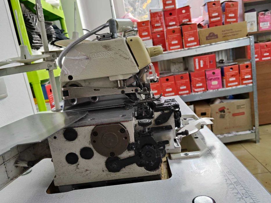Промисловий оверлок GEMSY. Модель gem747F
