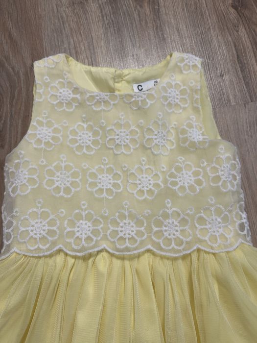 Sukienka C&A 110 żółta
