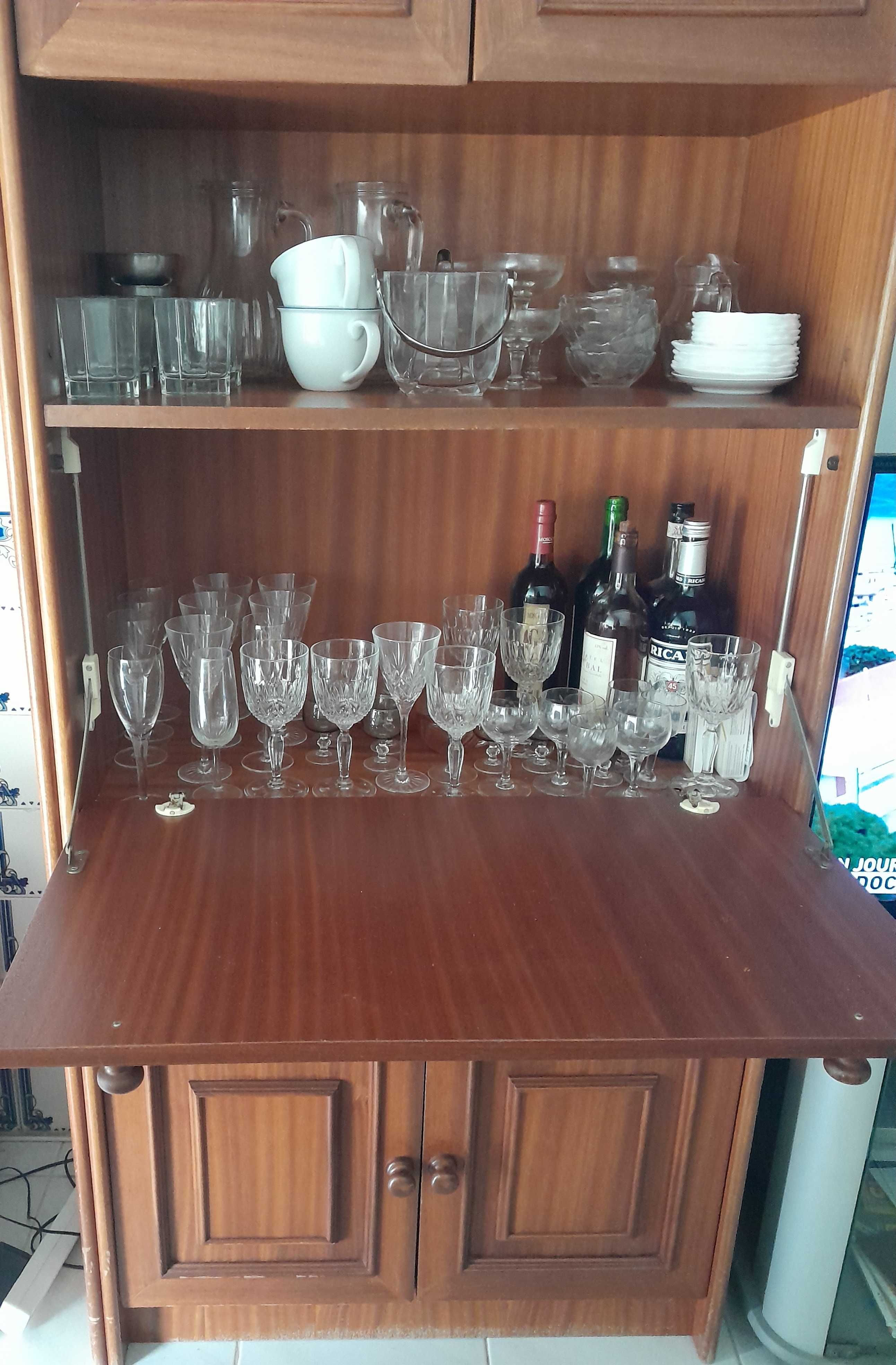 Vendo móveis 2 módulos