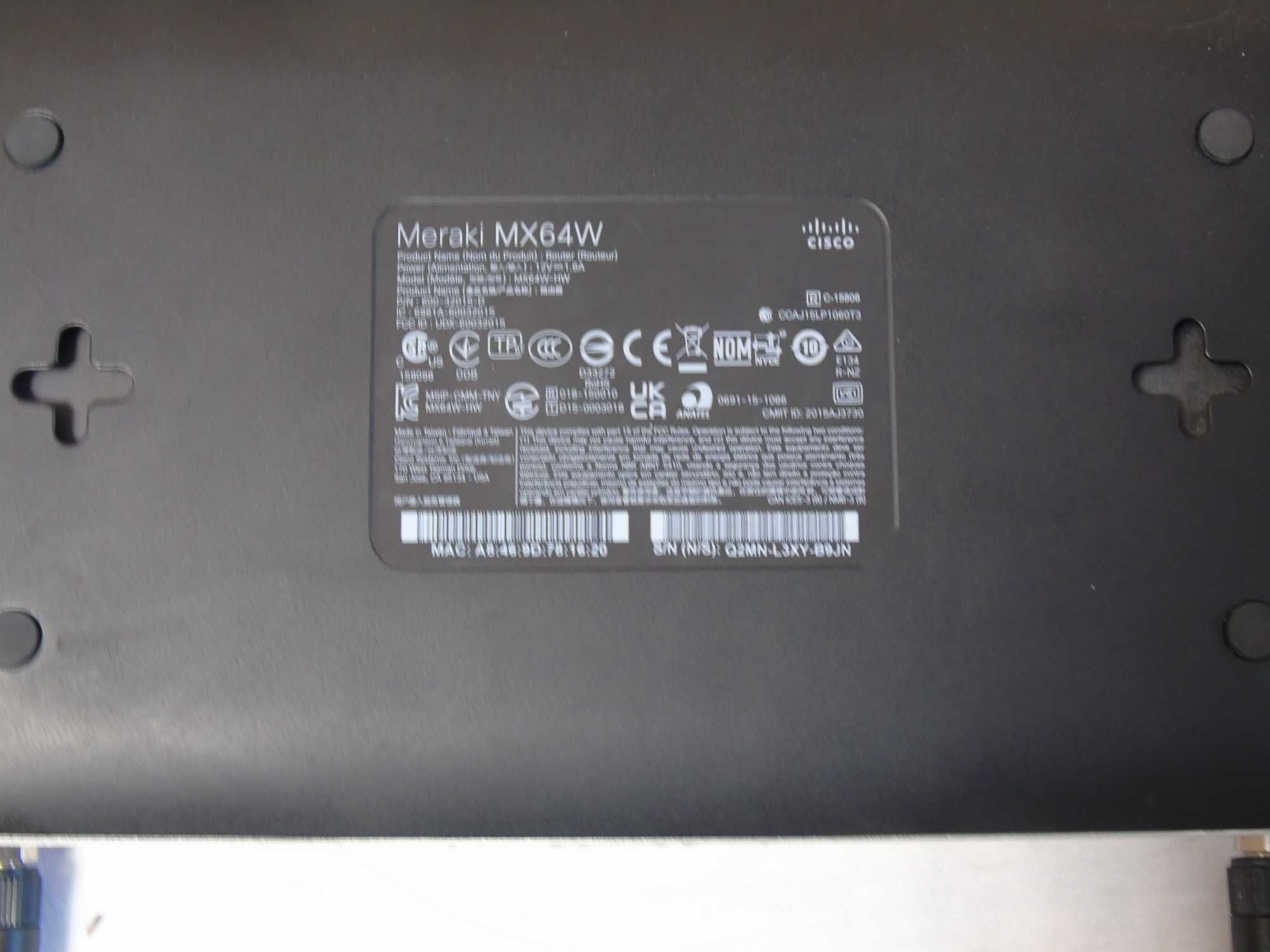 Міжмережевий WI-FI роутер в алюмінієвому корпусі  Cisco Meraki MX64