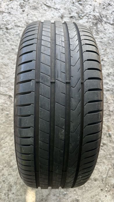 235/45/18 Pirelli-4шт