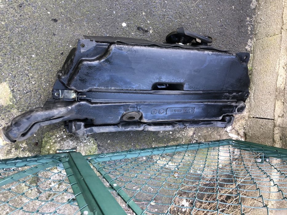 Deposito combustivel Mercedes W201/ W203/ W210