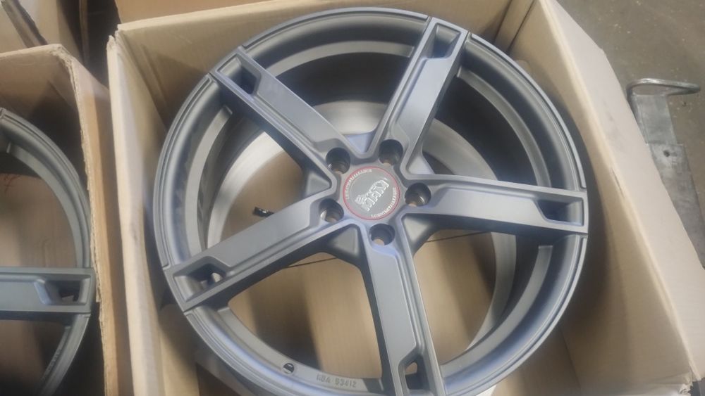 5x108 18 cali felgi aluminiowe MAM, powystawowe demo