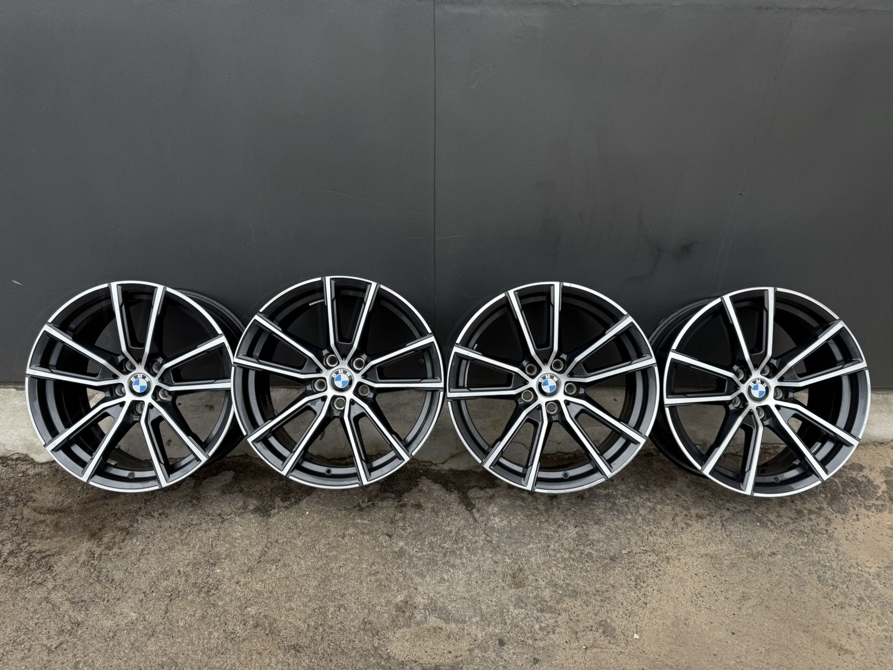 Диски комплект BMW G20 5/112 R18 оригинал