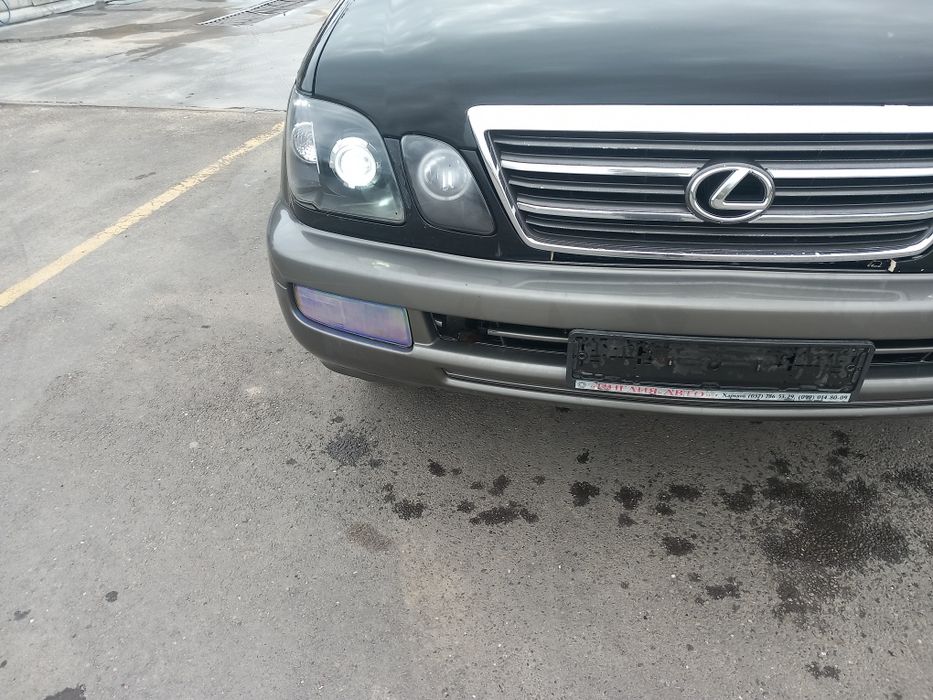 Бампер передній і задній lexus lx470