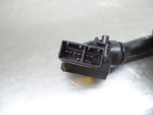 Manípulo do limpa vidros TOYOTA Yaris (_P13_)