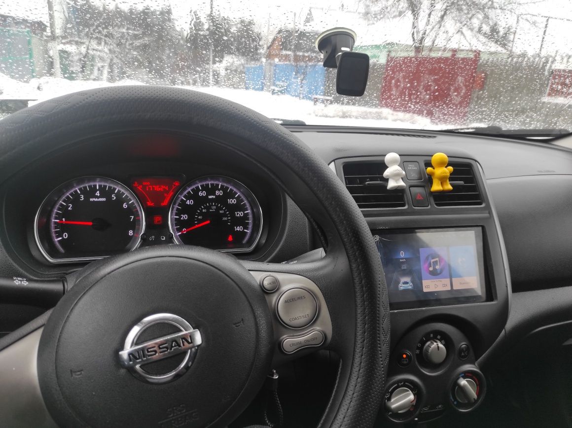 Nissan Note-Versa 2013 avtomat газ/бензин