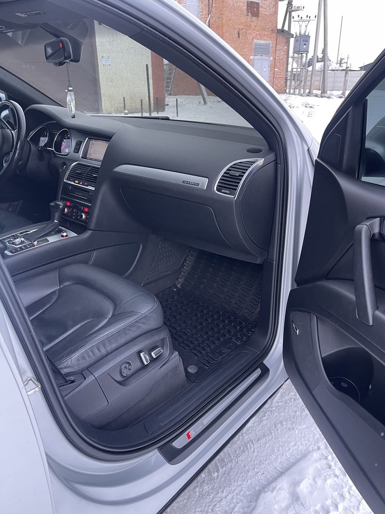 Продам Ауди Q7 2013г.в