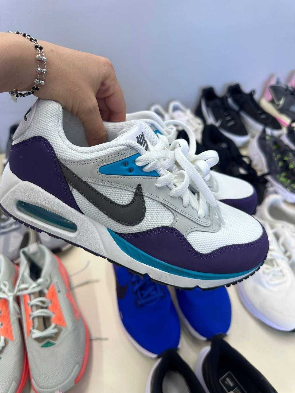 Стокове взуття Nike — категорія В+, лот 44 пари