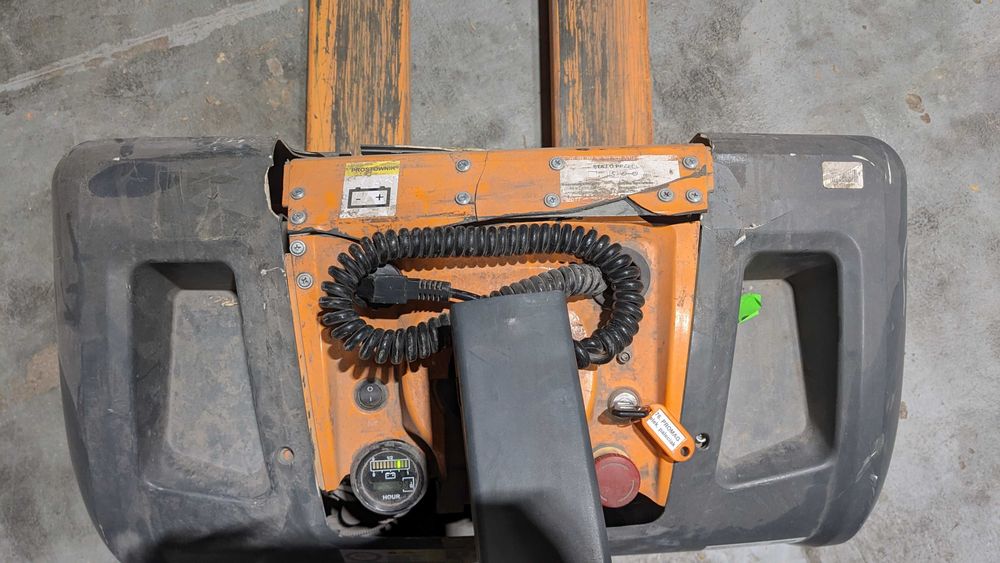 Paleciak elektryczny PROMAG SMART-TRUCK F4