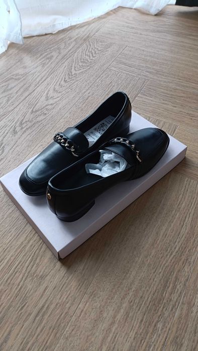 Nowe, czarne mokasyny DeeZee r. 39