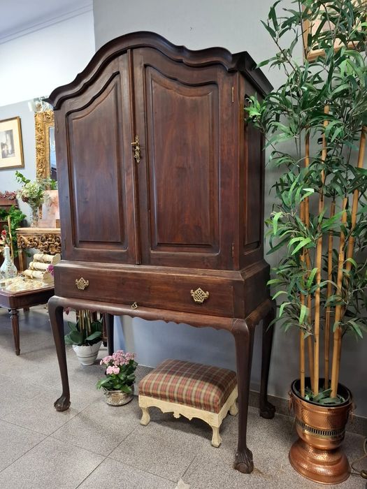 Móvel Bar Antigo D.João V. Peça Rara em Madeira Maciça.