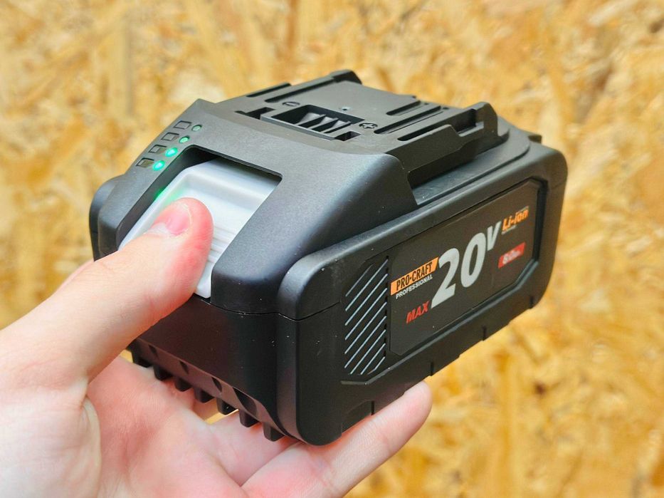 Батарея/Акб 8.0Ah (20v max) Универсальная посадка + Долго держит заряд