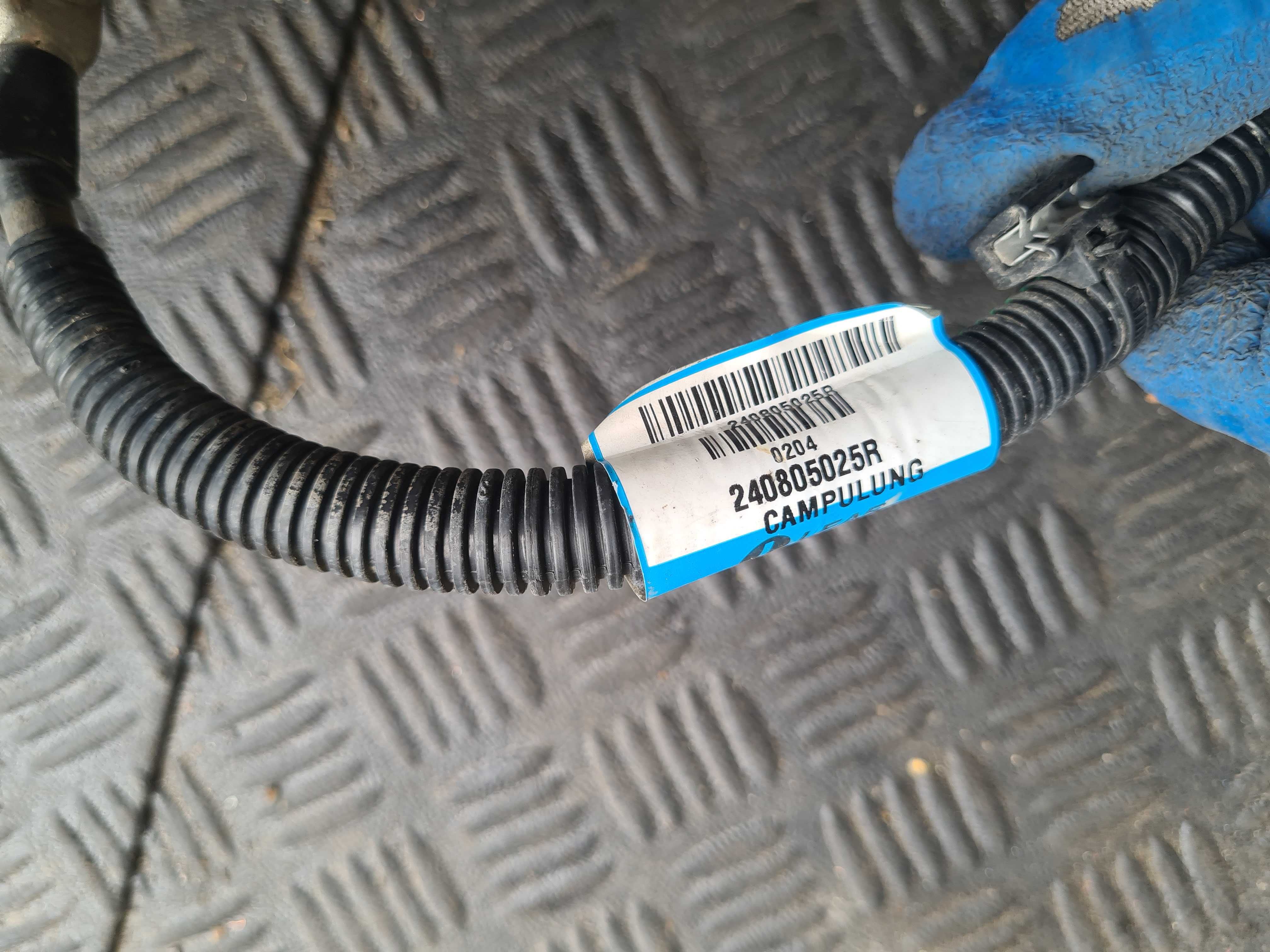 Renault Clio V 1.6 E-TECH hybrid 22r klema minusowa przewód