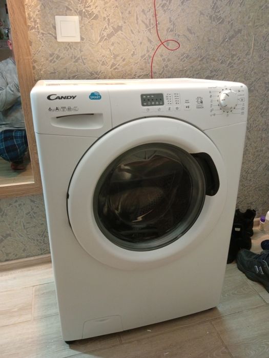 Стиральная машина  candy узкая под  ремонт ре