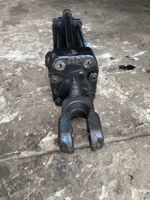 Продам Циліндр Цс-75