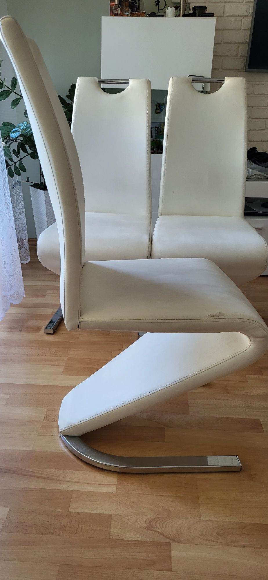 Sprzedam komplet 4 krzeseł!