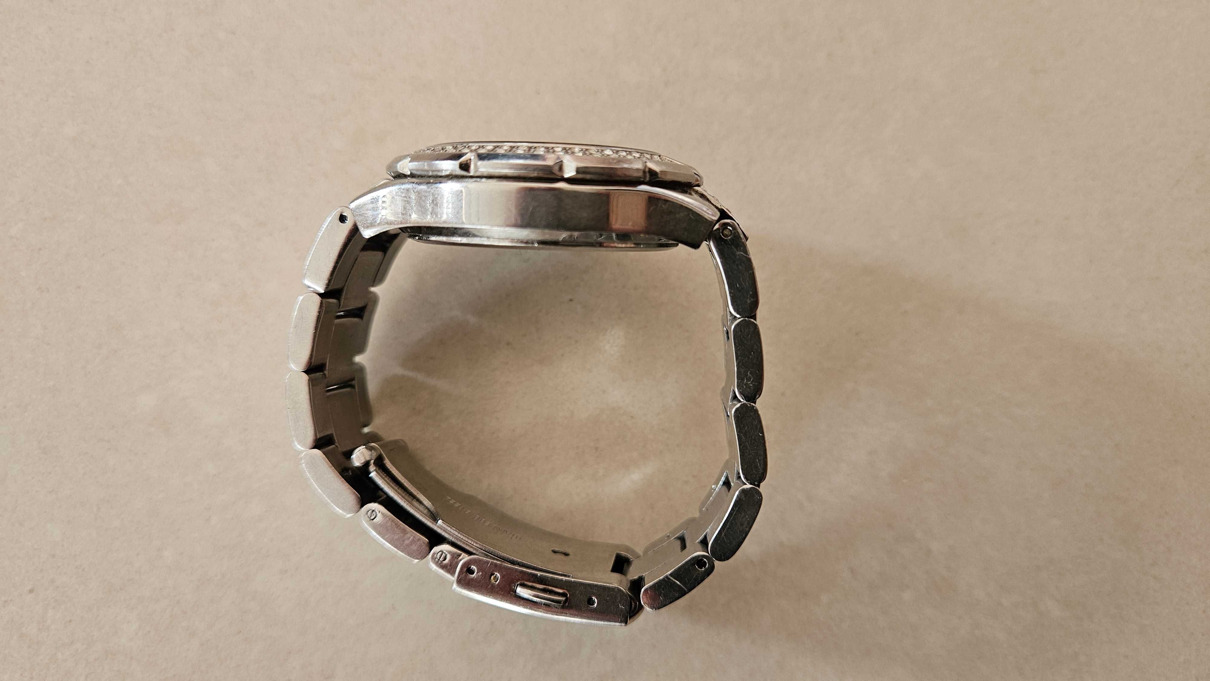 Zegarek damski Guess Prism