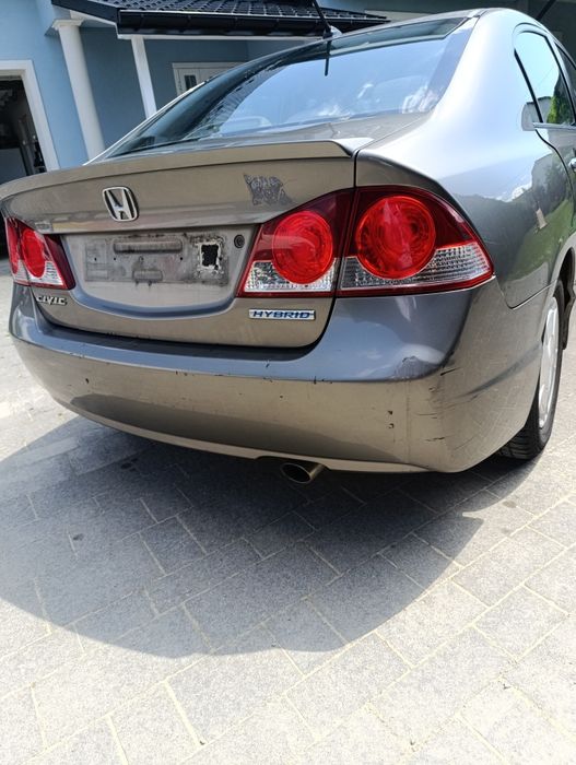 Honda Civic VIII hybrid 1,3 ima варіатор 4D