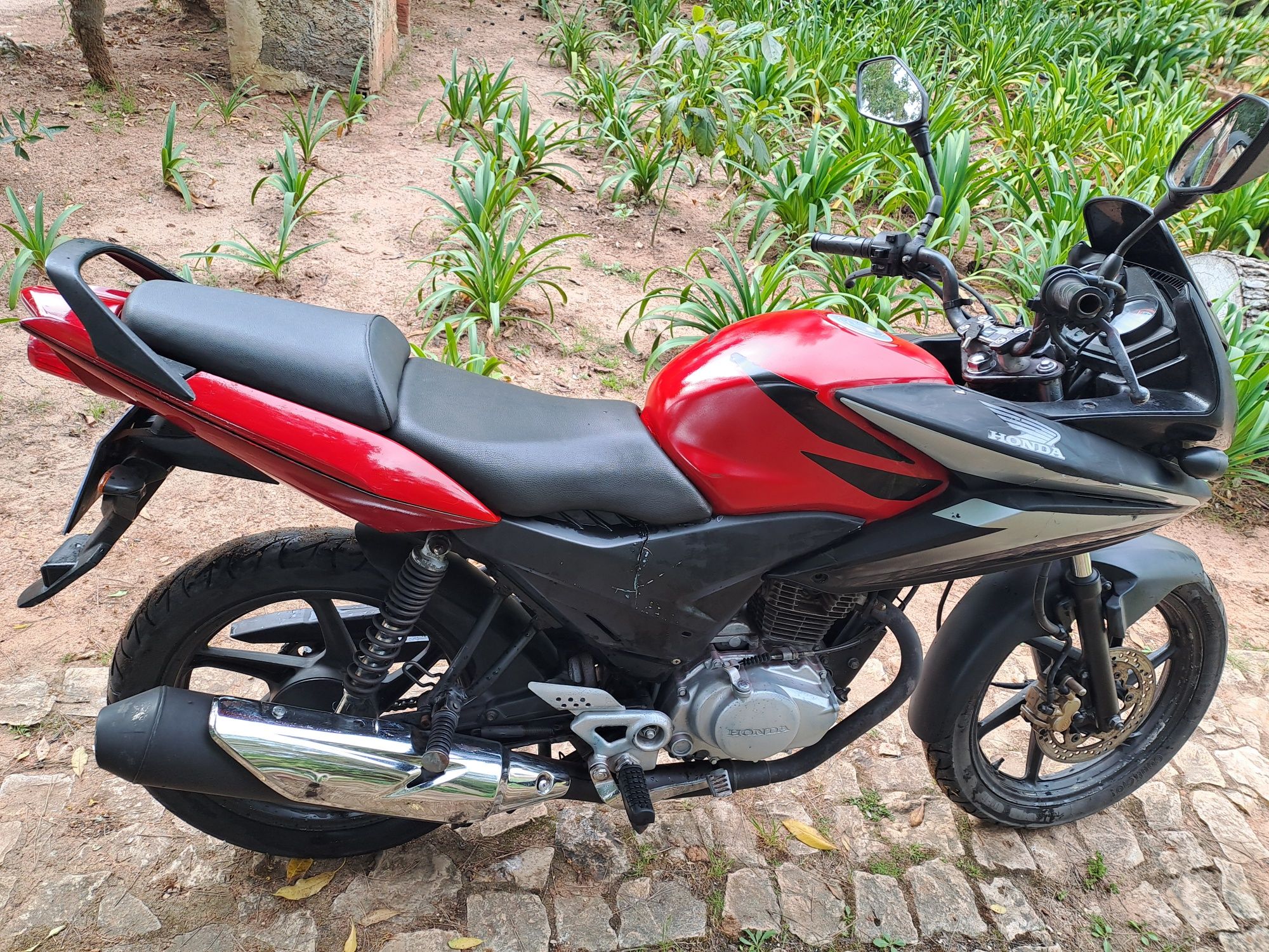 Honda cbf 2010  impecável