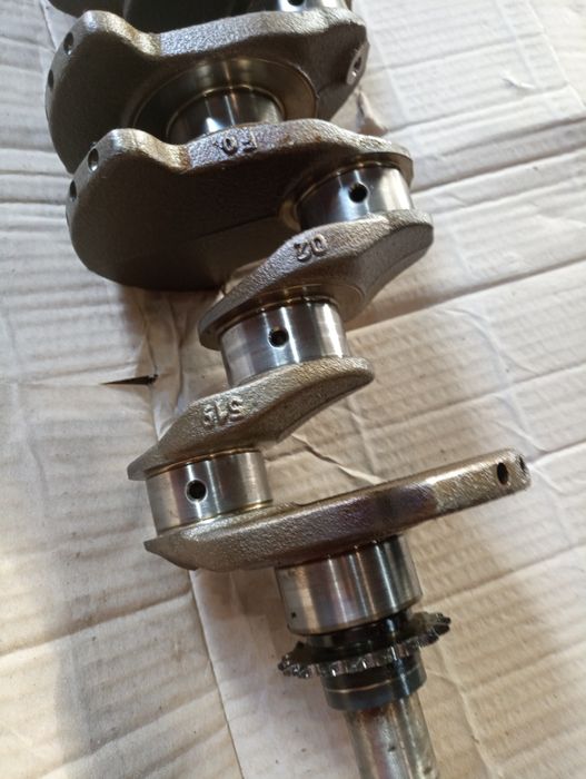 Колінвал K4M Renault 1.6 Megane II Scenic 2 Duster к4м Рено