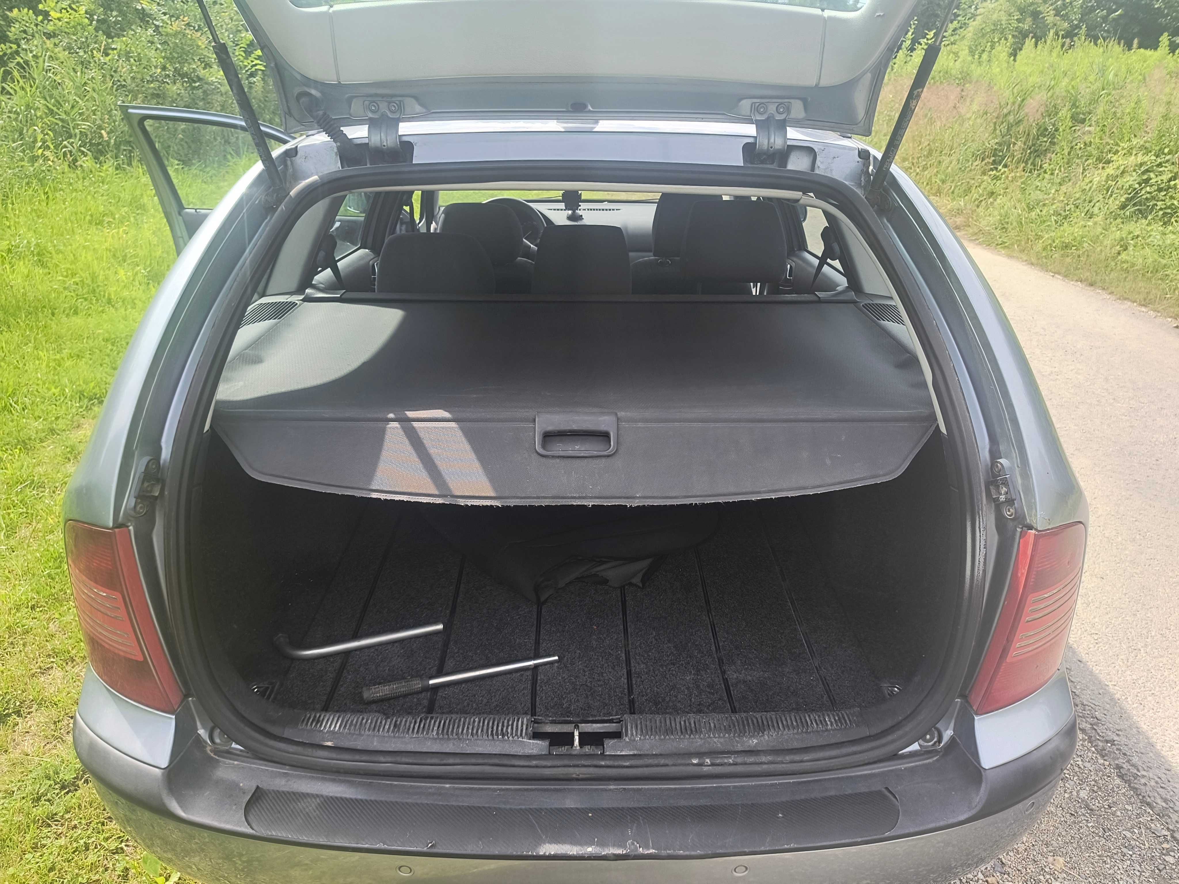 Skoda Octavia 1,9 Combi Ambiente 4x4
Rok 2004