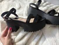 Botki sandalki stradivarius na obcasie