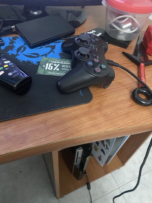 Ps3 fat com 620GB de disco rigido