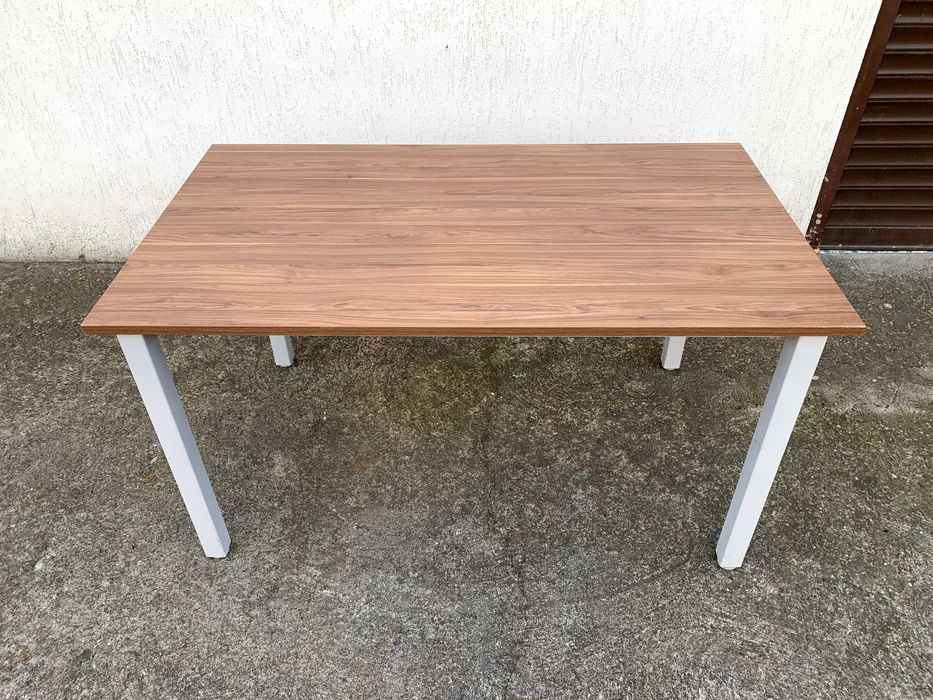 Стіл робочий/письмовий/обідній | Стол рабочий/письменный/обеденный