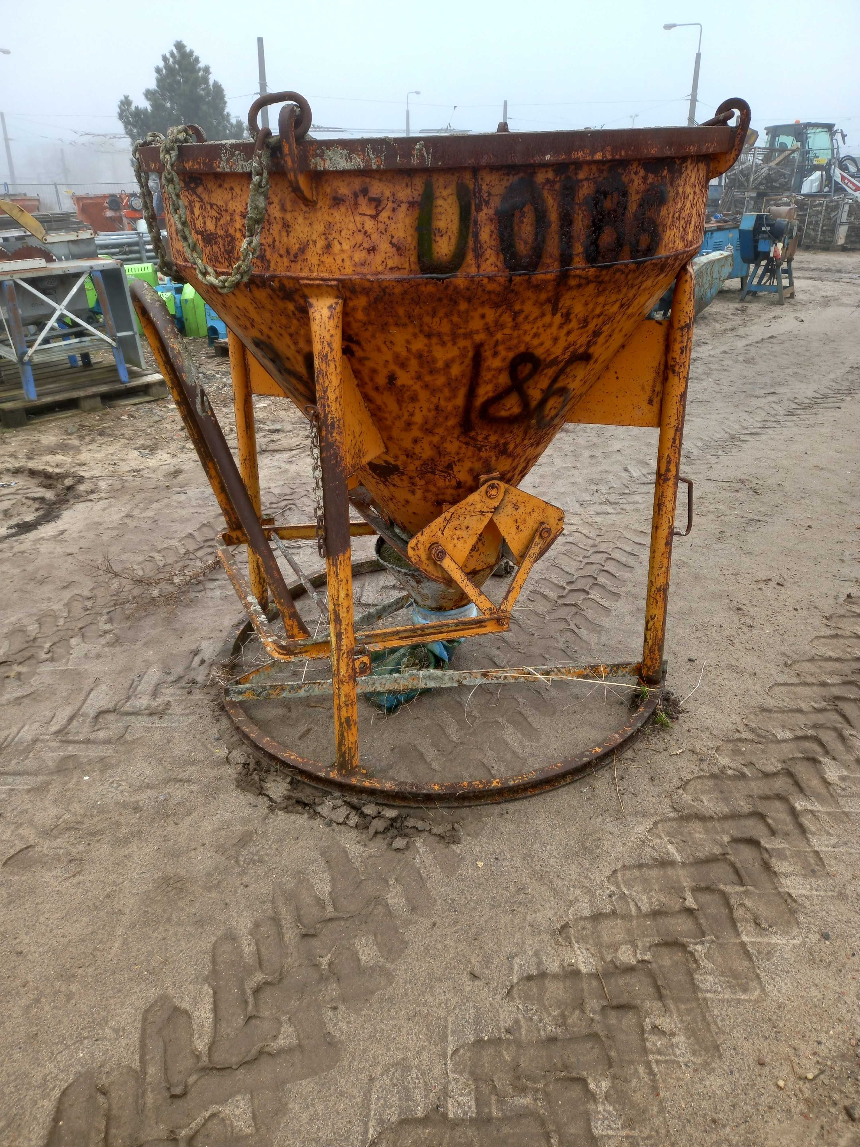 Silos pojemnik lej do betonu FE1016