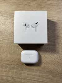 Case ładujacy airpods pro