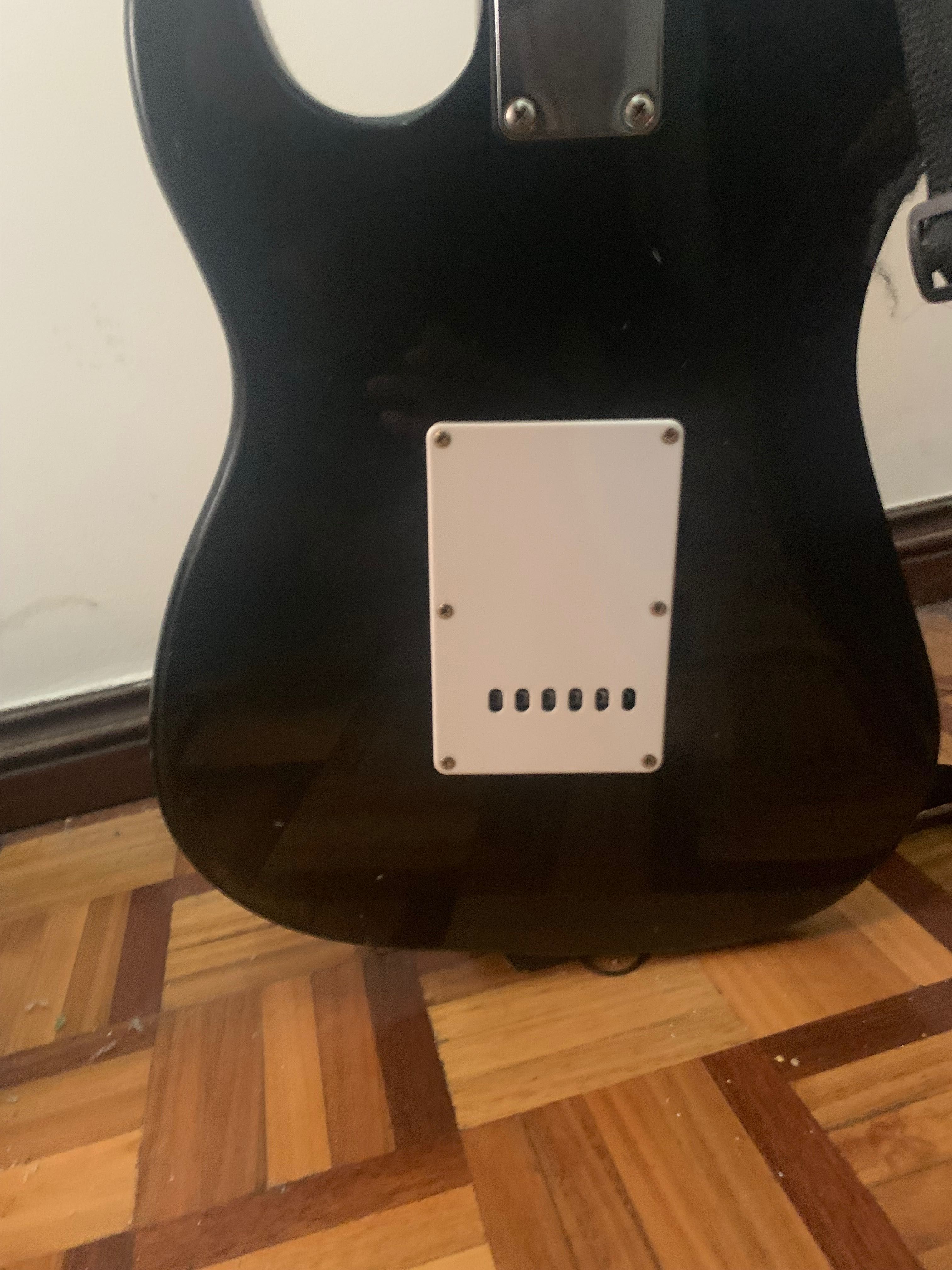 Guitarra elétrica