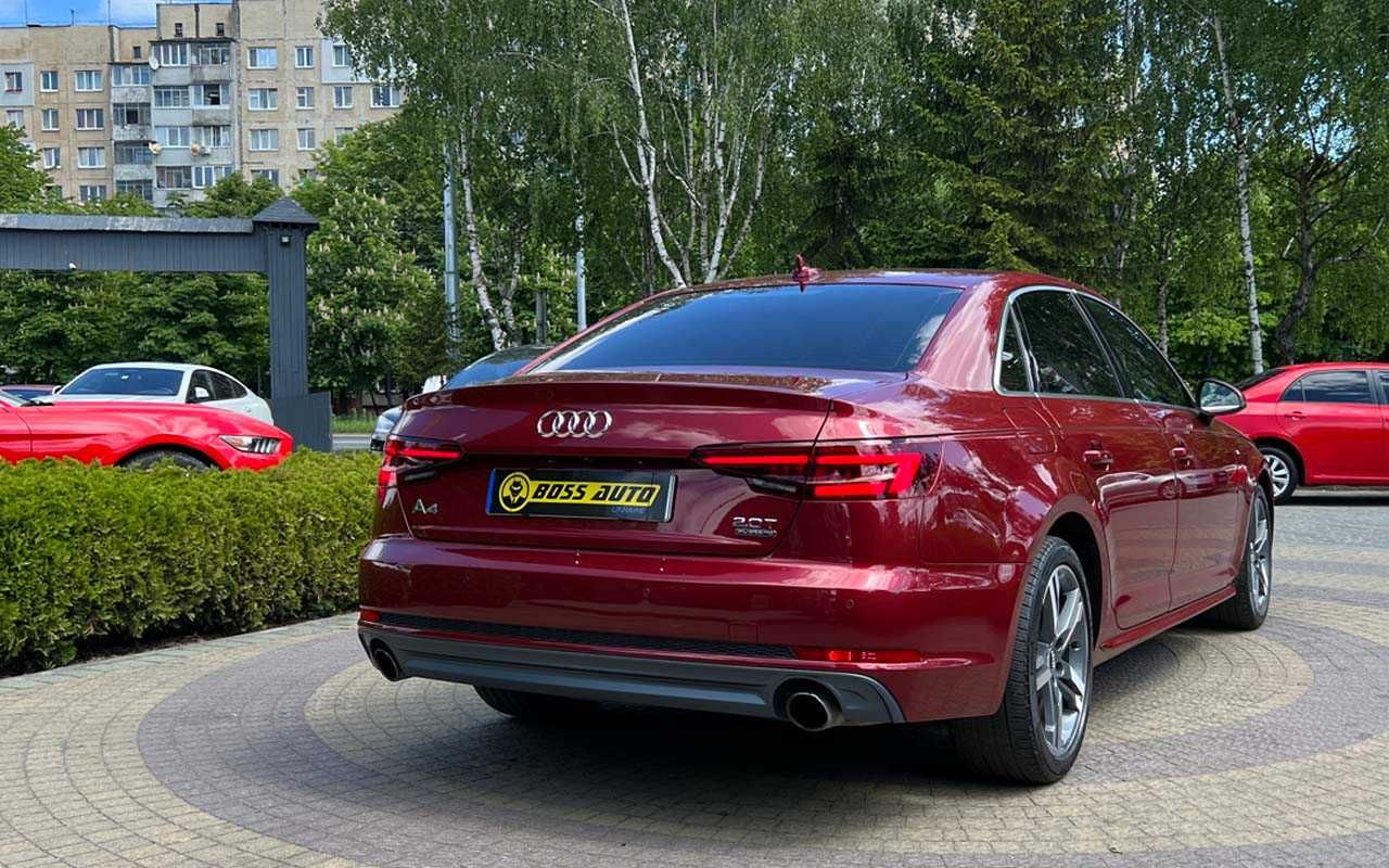 Audi A4 2017 року