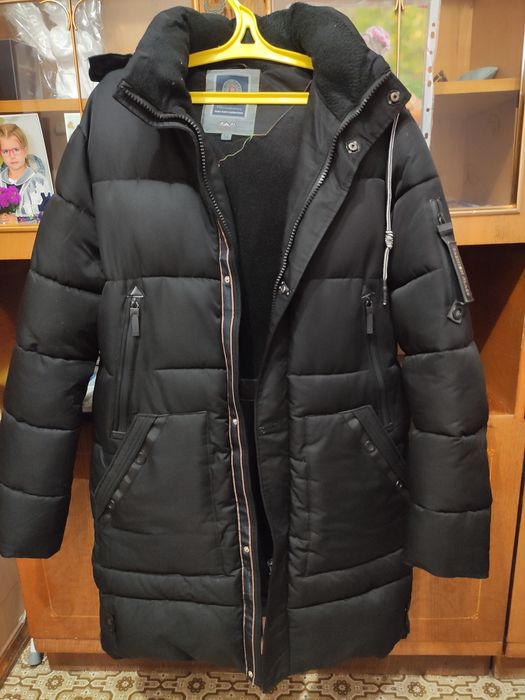 Куртка зимняя в хорошем состоянии!